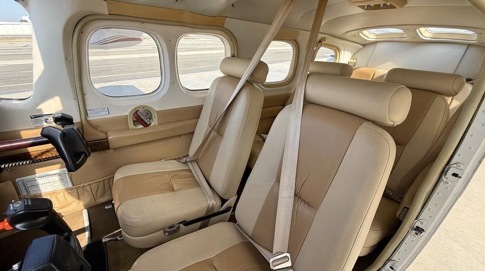 1986 CESSNA P210R Photo 6